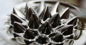 Ferrofluid magnetic field